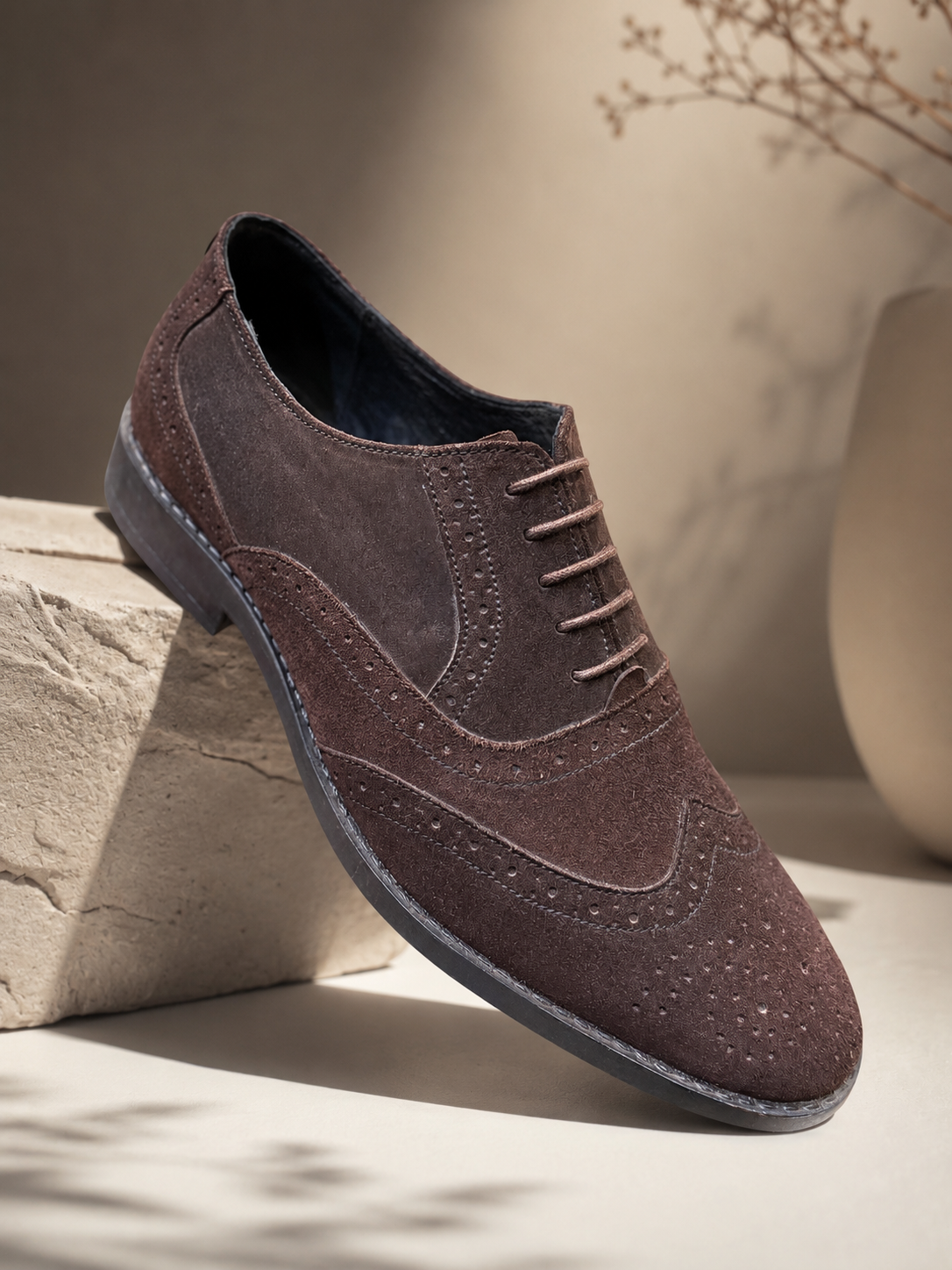 Suede broque