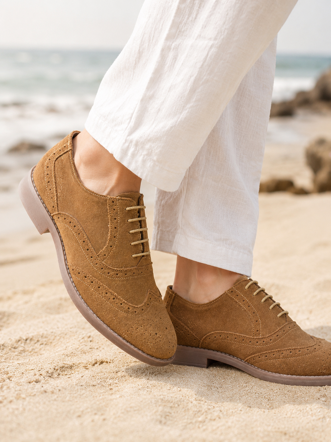 Suede broque